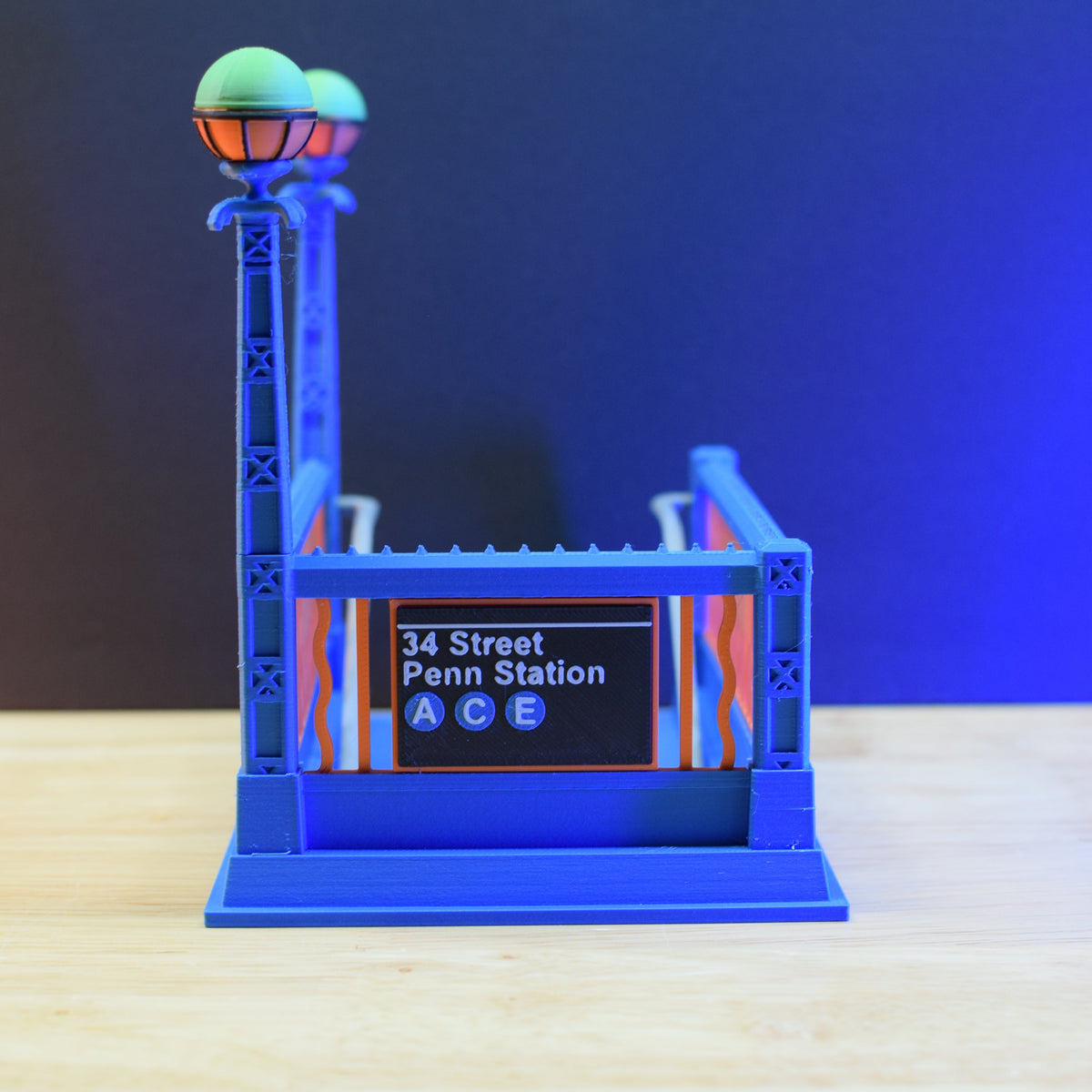 NYC Inspired Diorama Desk Accessories | 3D Printed Urban Miniatures & Organizers