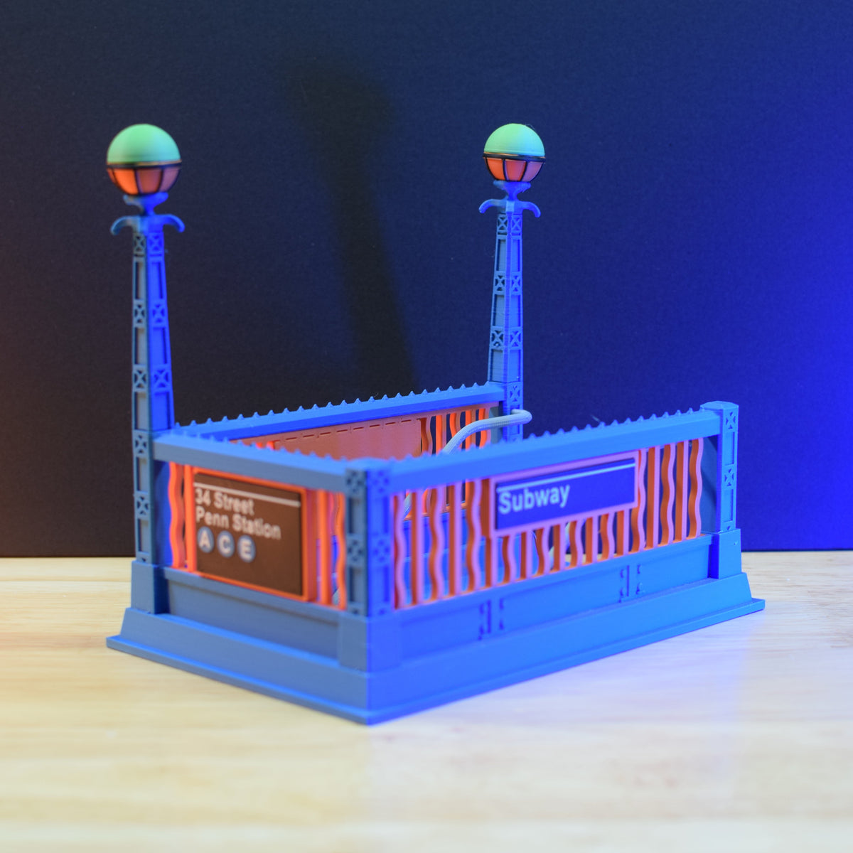NYC Inspired Diorama Desk Accessories | 3D Printed Urban Miniatures & Organizers
