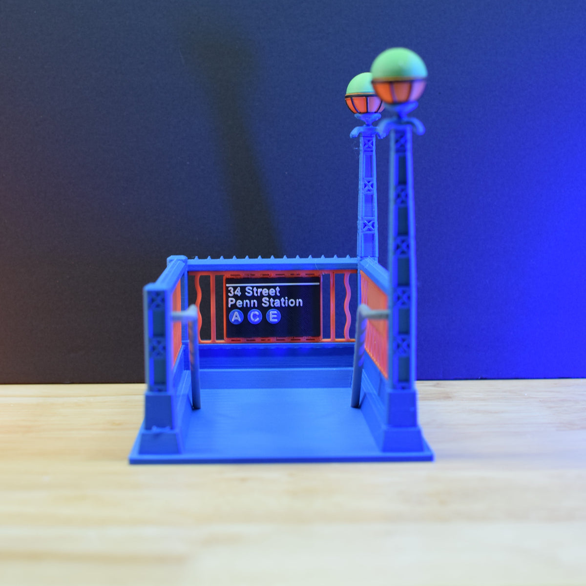 NYC Inspired Diorama Desk Accessories | 3D Printed Urban Miniatures & Organizers