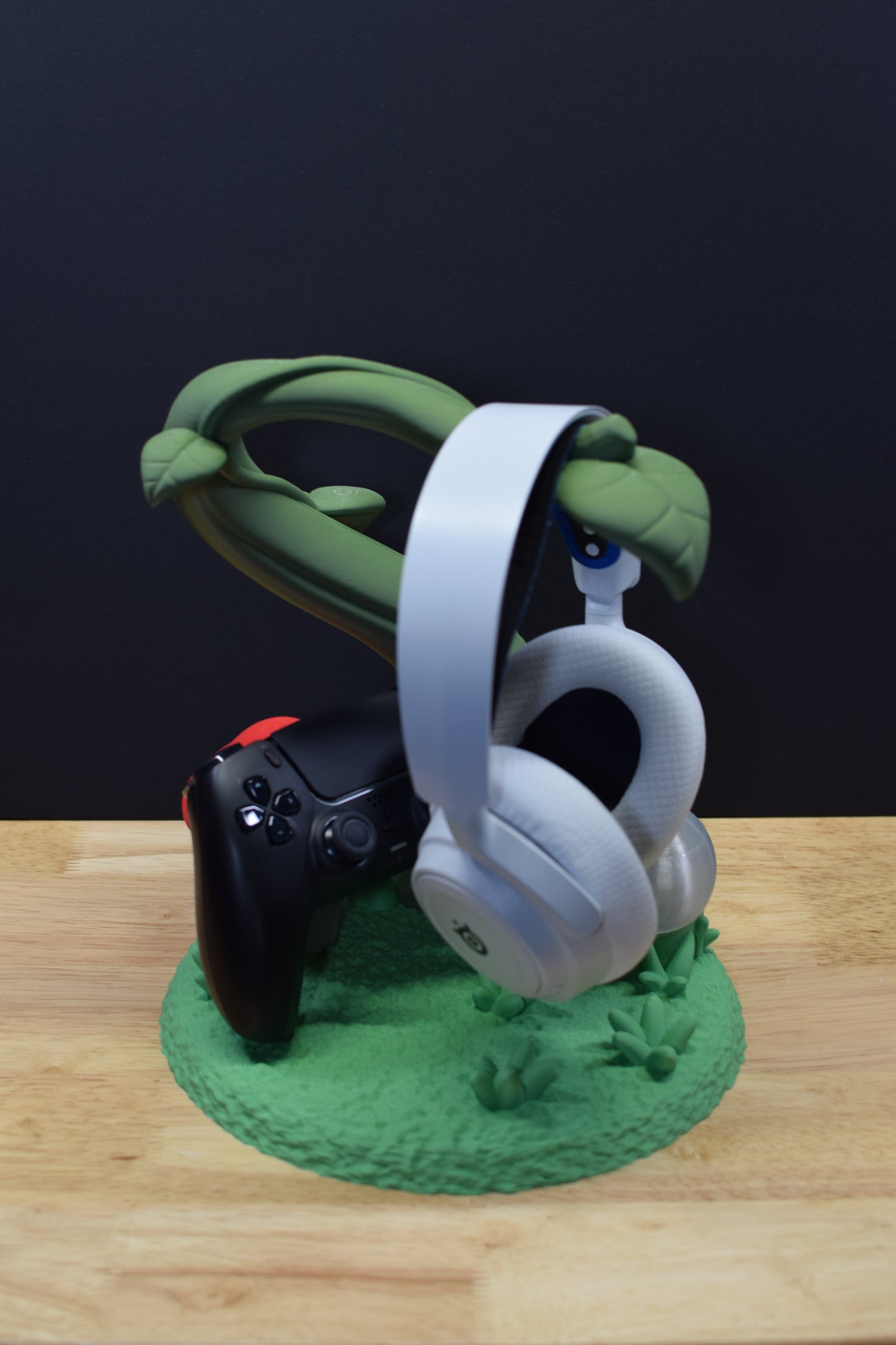 Universal Themed Desktop Mount | 3D Printed Headphone & Gaming Controller Stand